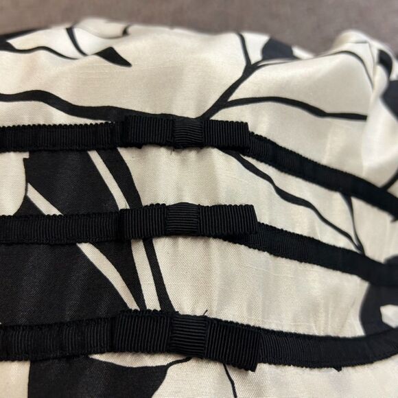 R&M Richards Ivory Black Floral V-Neck Sleeveless Fit & Flare Cocktail Dress 8 - Picture 12 of 16